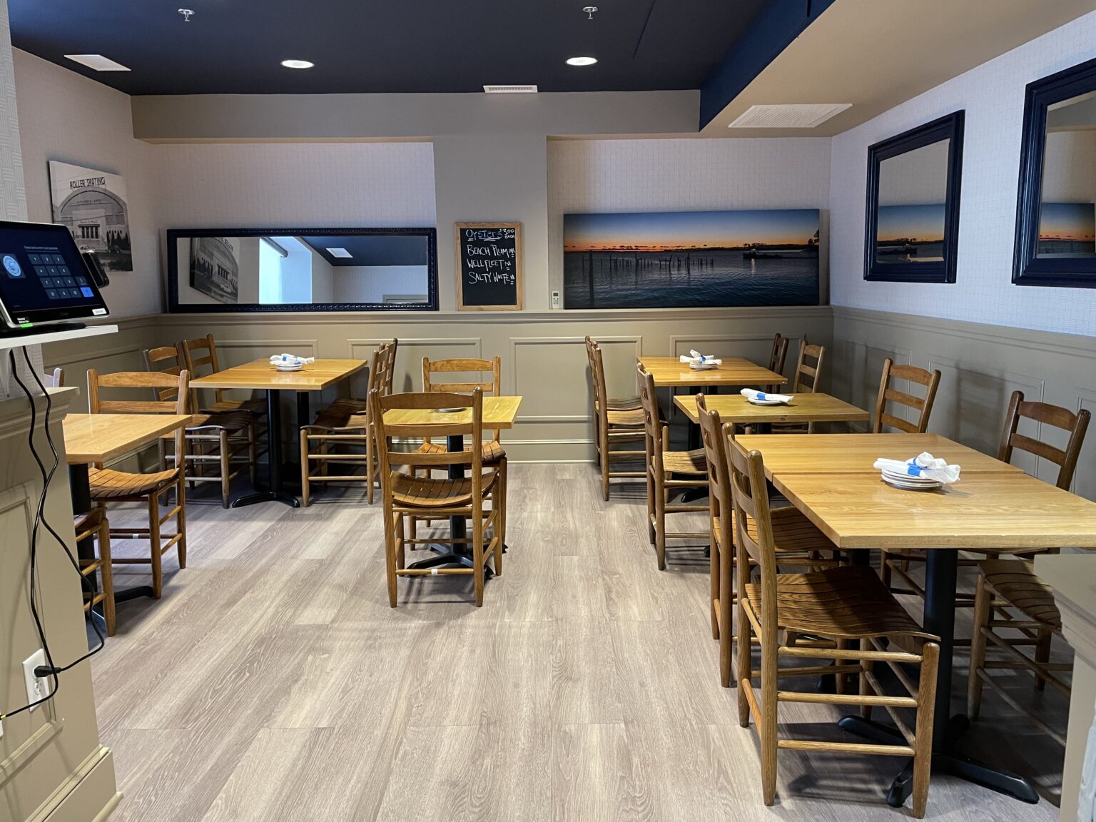 Private Dining Hank's Oyster Bar