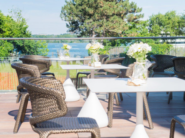 https://www.washingtonian.com/2023/09/08/15-pretty-patios-for-brunch-by-the-water-around-dc/